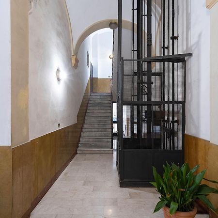 Lussuoso Appartamento Nel Cuore Del Centro Storico Μπολόνια Εξωτερικό φωτογραφία